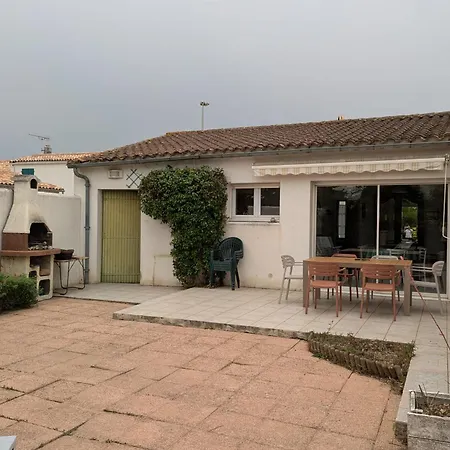 Casa vacanze House Ideal For Families 10 Min From The Beaches Le Bois-Plage-en-Ré
